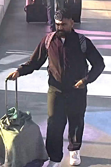 Photo of male suspect