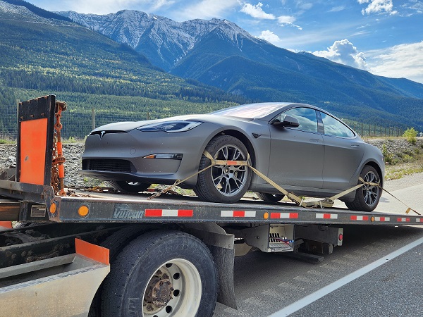 This Tesla Model S was clocked at 191 km/h in a posted 100 km/h zone. The driver received a five-month driving suspension