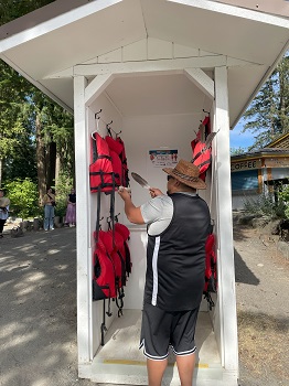 Purification et b&eacute;n&eacute;diction du poste de pr&ecirc;t.