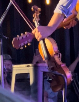 Stolen violin in the hand of it's owner