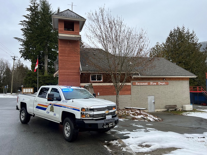 Camion de la GRC de Coquitlam garé à l’extérieur de la caserne de pompiers de Sasamat.