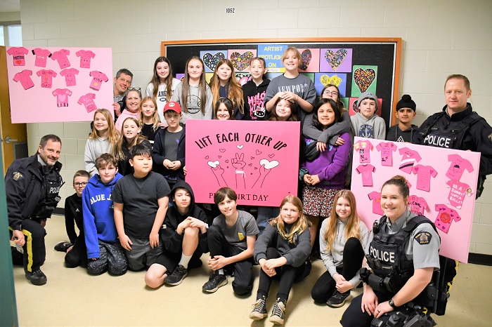 &eacute;l&egrave;ves de l&rsquo;&eacute;cole interm&eacute;diaire Dunsmuir